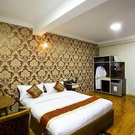 Thiha Bala Hotel Pyin U Lwin Exterior foto