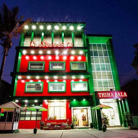 Thiha Bala Hotel Pyin U Lwin Exterior foto