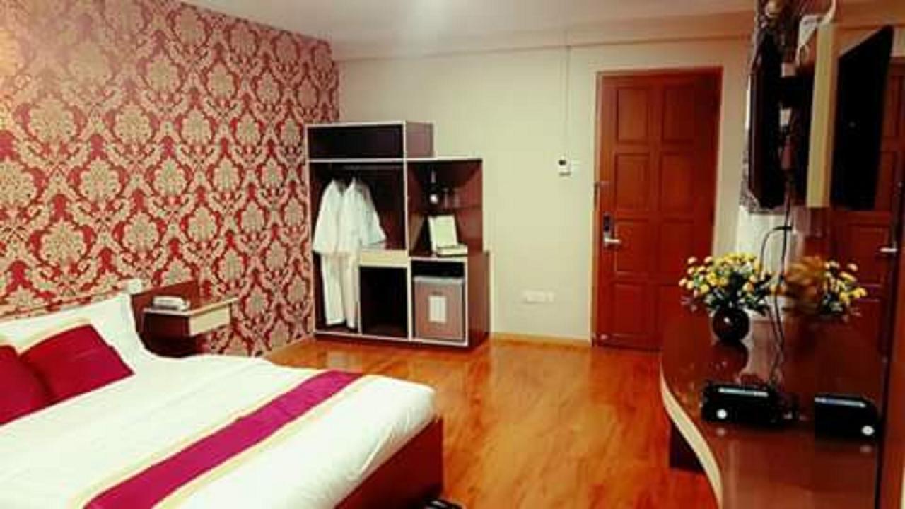 Thiha Bala Hotel Pyin U Lwin Exterior foto
