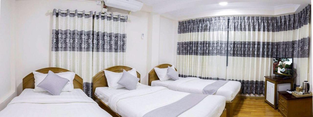 Thiha Bala Hotel Pyin U Lwin Exterior foto